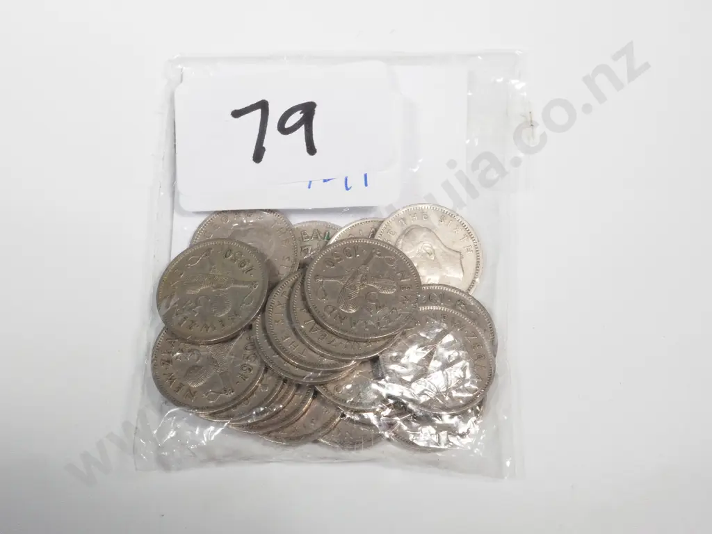 20 New Zealand 1950 Threepence Coins  Image 1++