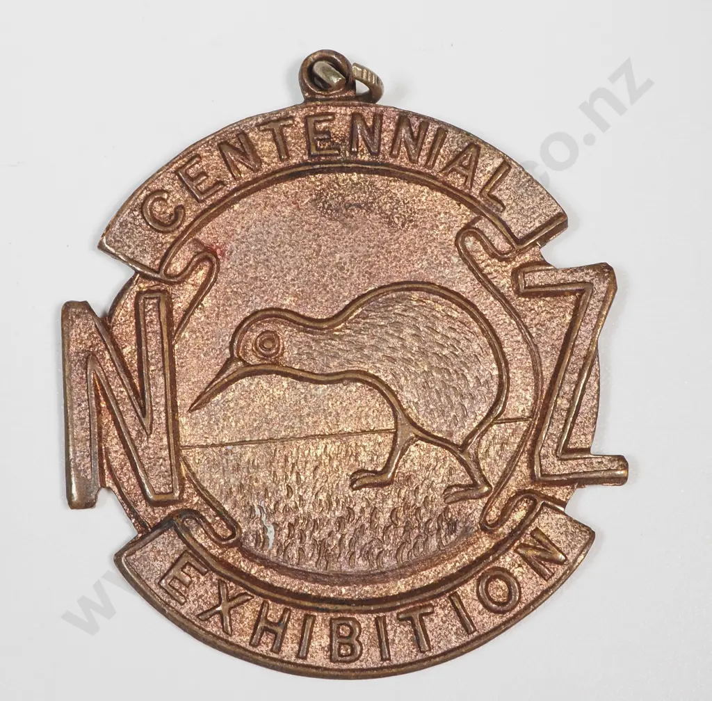 Bronze New Zealand Centennial Exhibition Token  Image 1++