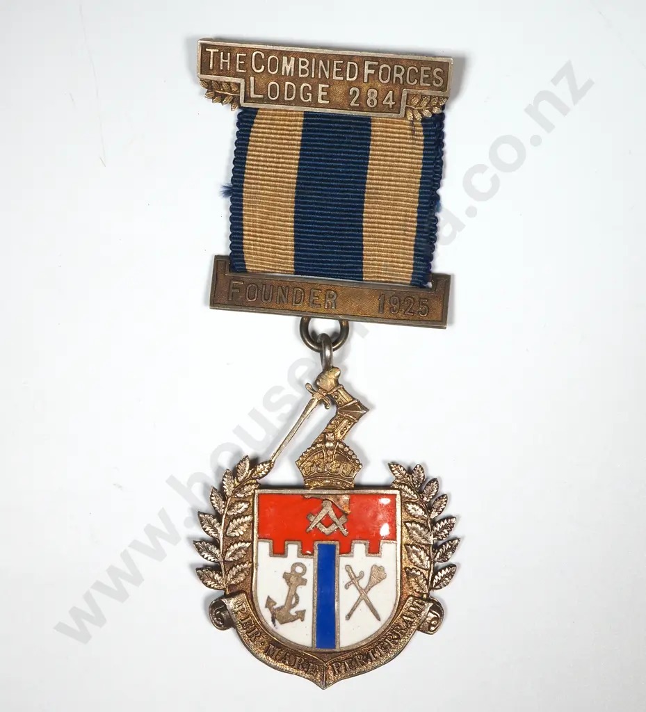 1925 Sterling Silver New Zealand Combined Forces Lodge Badge by Young & Co Auckland  Image 1++