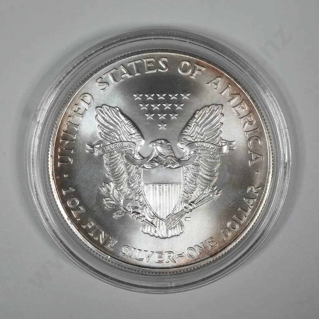 1998 United States Liberty Dollar Silver Ounce Coin  Image 1++