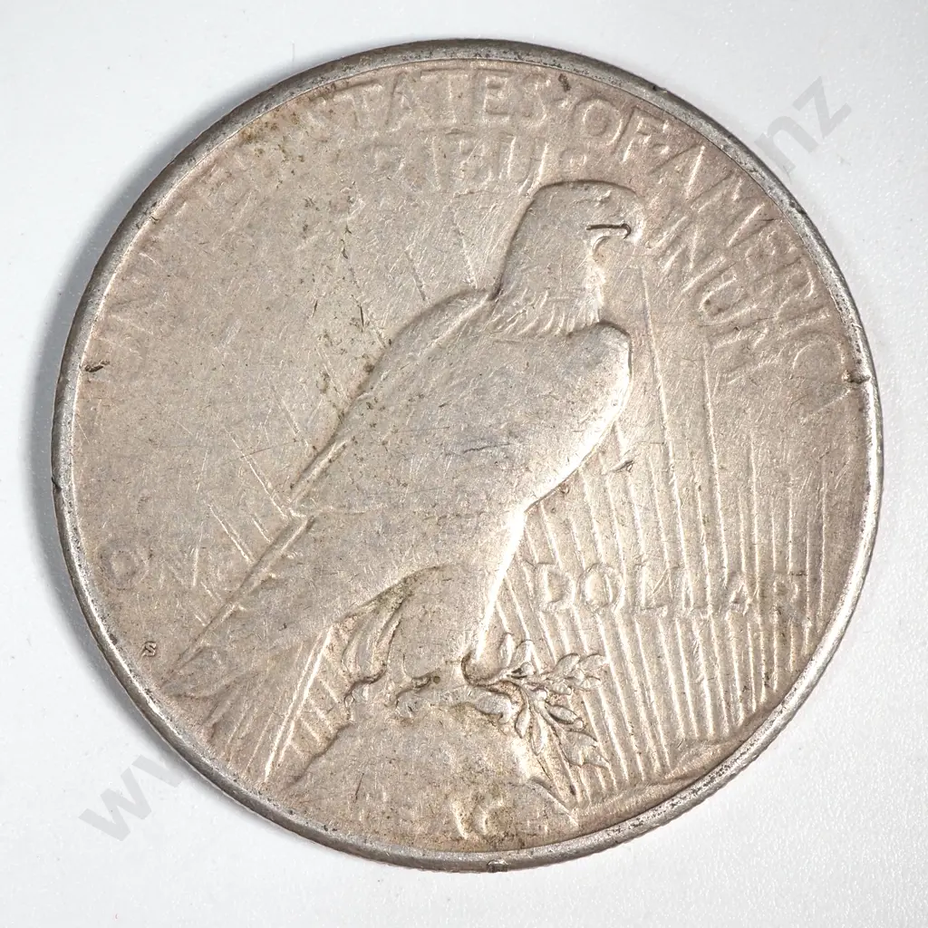 1922 United States of America Liberty Silver Dollar  Image 1++