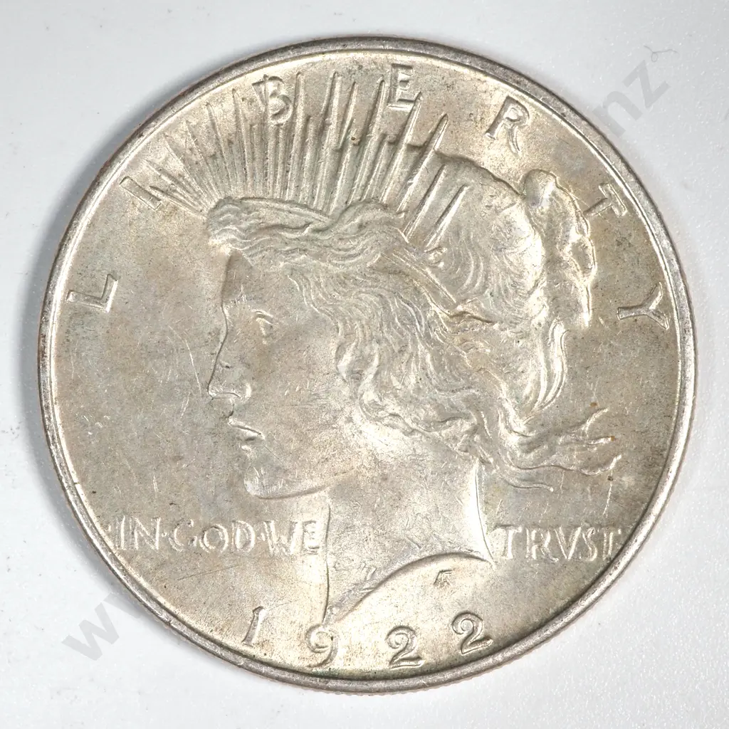 1922 United States of America Liberty Silver Dollar  Image 1++