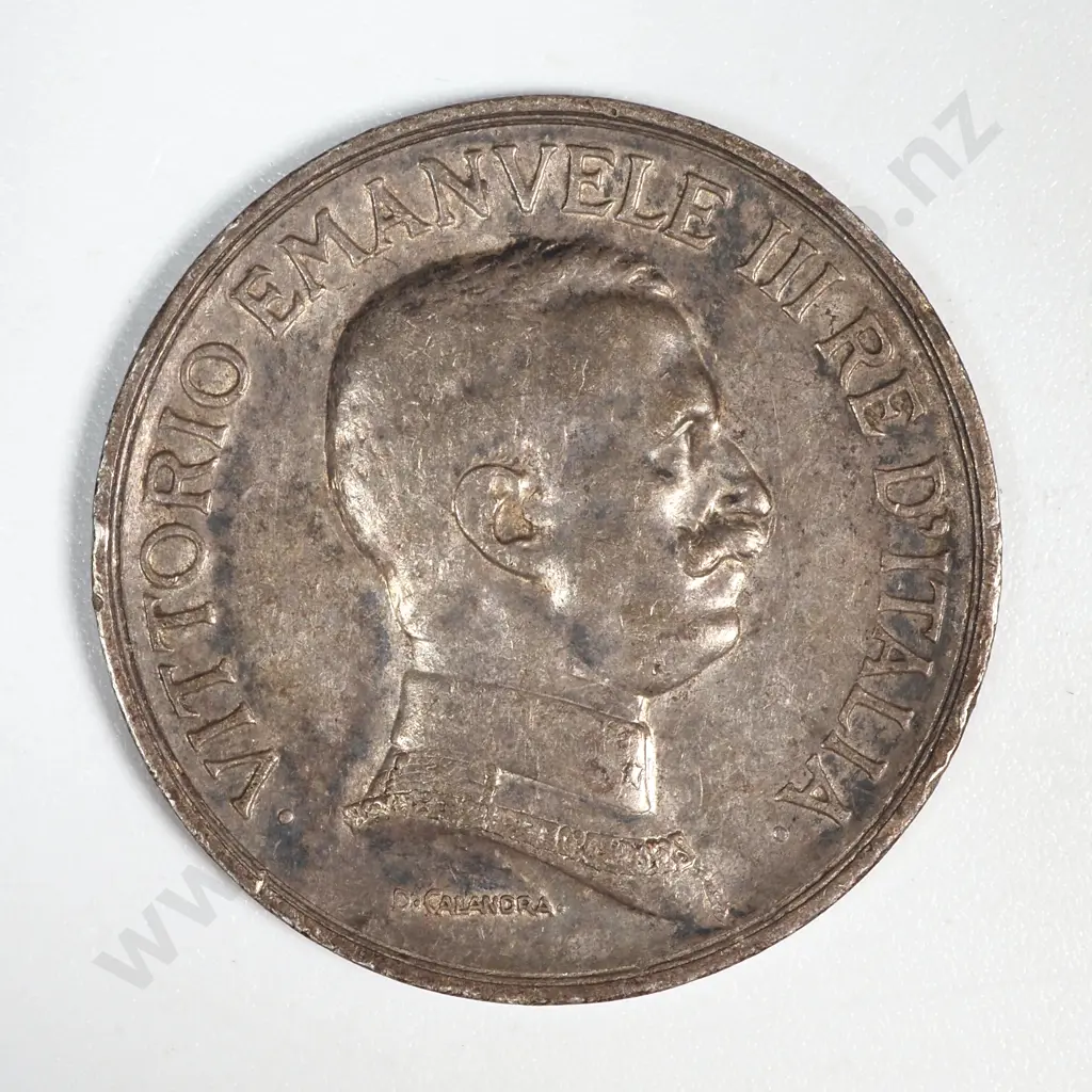 1915 Italy One Lira Coin - Very Nice Condition  Image 1++