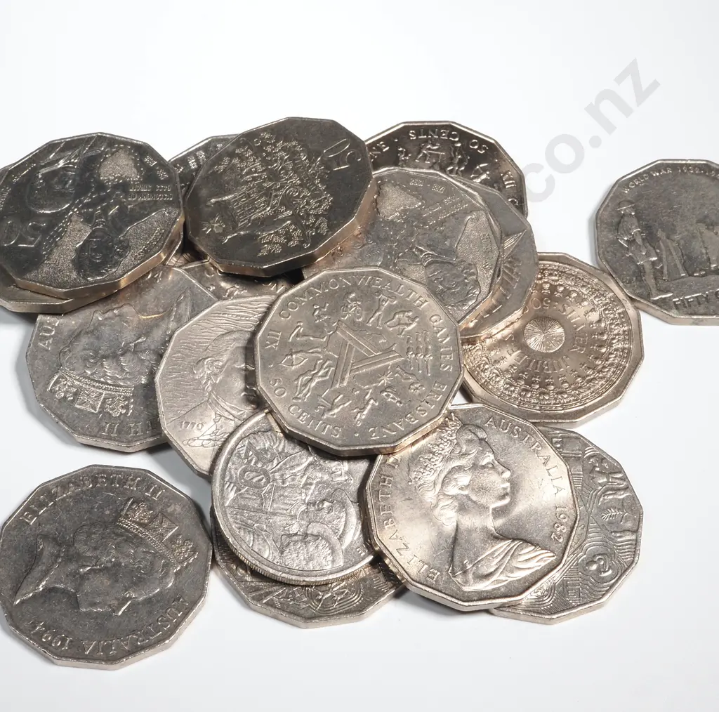 Assorted Lot of Australian 50 Cent Collector Coins  Image 1++