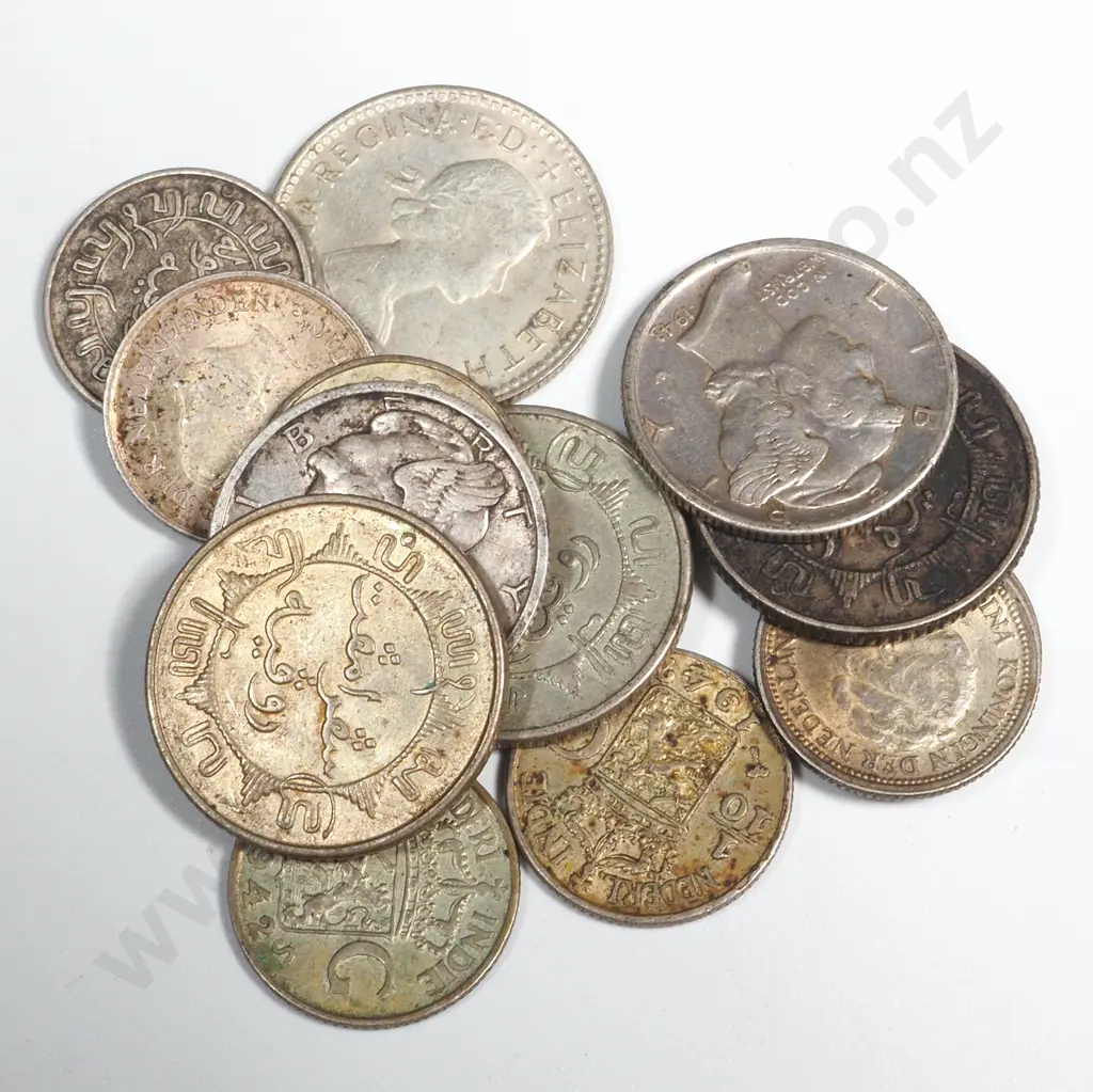 Assorted International Silver Coinage  Image 1++