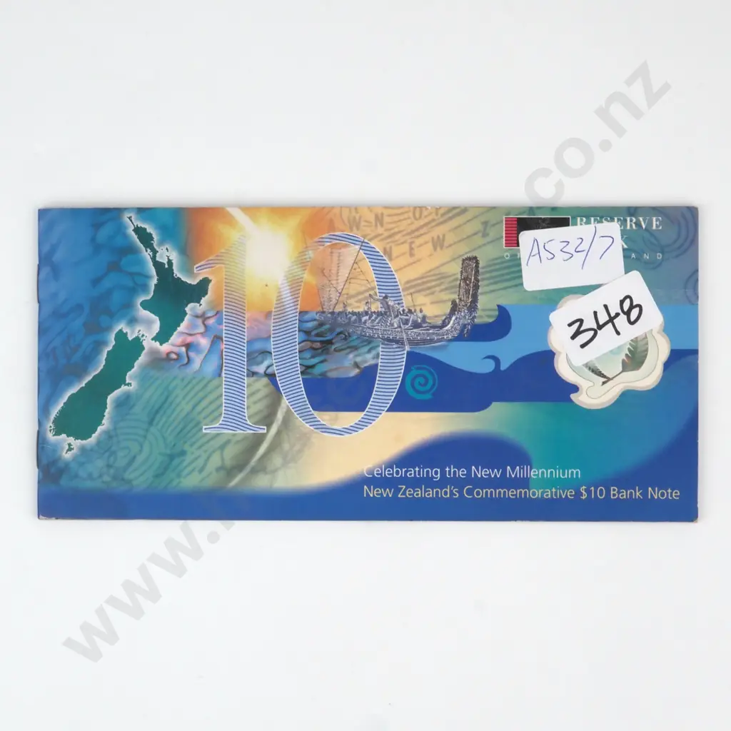 New Zealand Commemorative $10 Banknote in Presentation Pack w Red Serial Image 1++