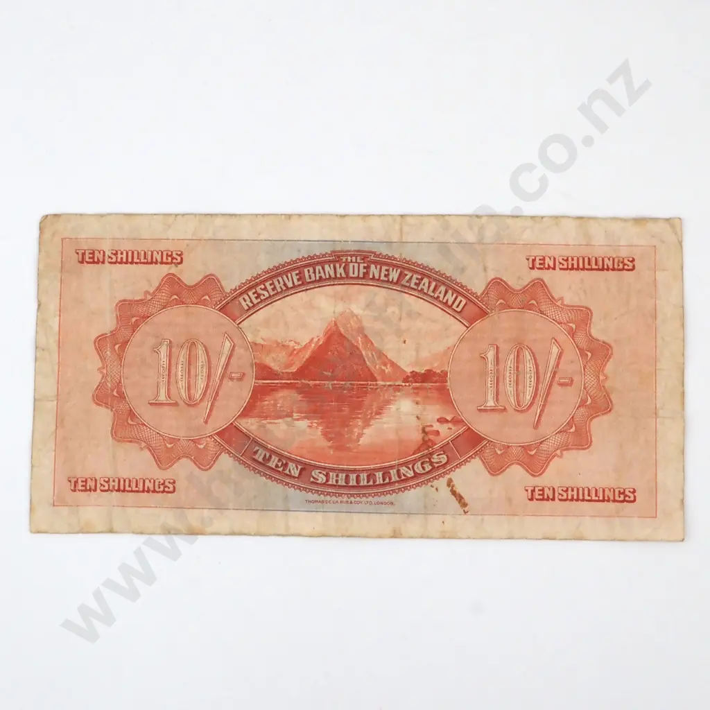 New Zealand Ten Shilling Lefeaux Banknote - Circulated  Image 1++