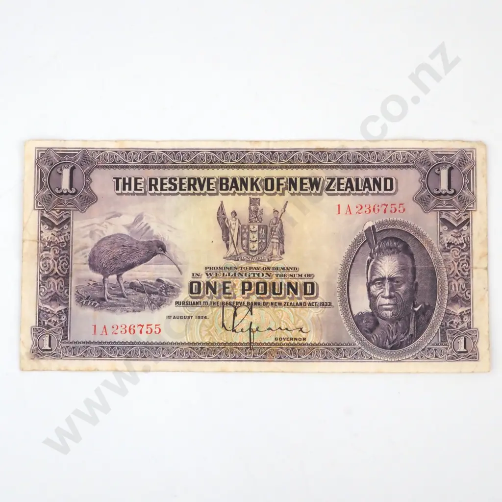 New Zealand One Pound Lefeaux Banknote - Circulated  Image 1++