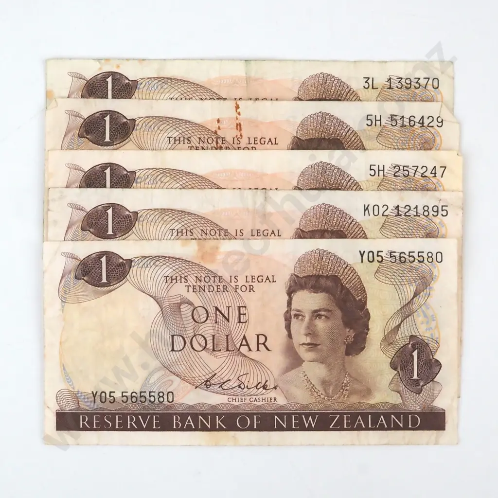 Five New Zealand One Dollar Wilkes Banknotes  Image 1++