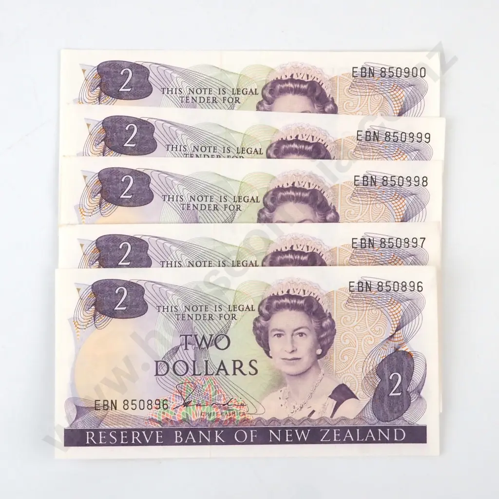 Five Consecutive New Zealand Two Dollar Hardie Banknotes AUNC  Image 1++