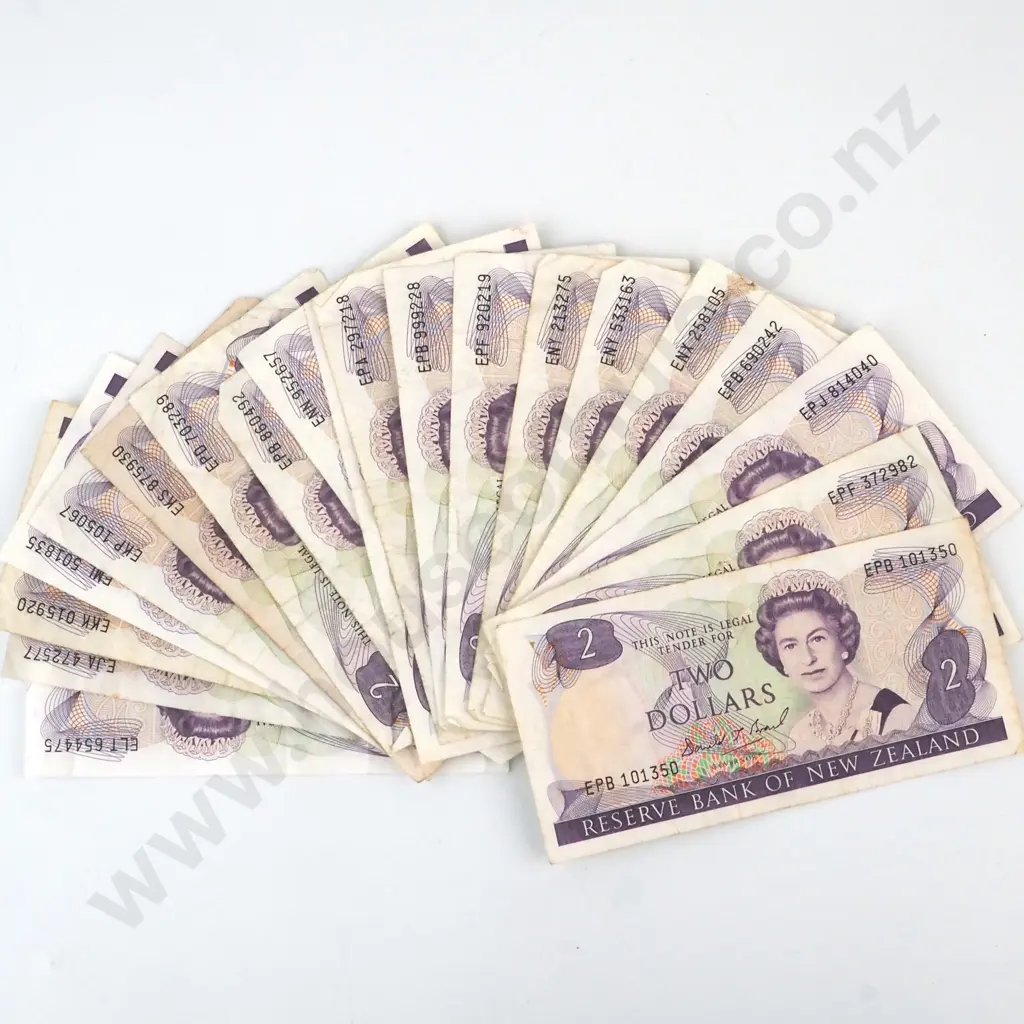 10 New Zealand Two Dollar Banknotes - Brash & Russell  Image 1++