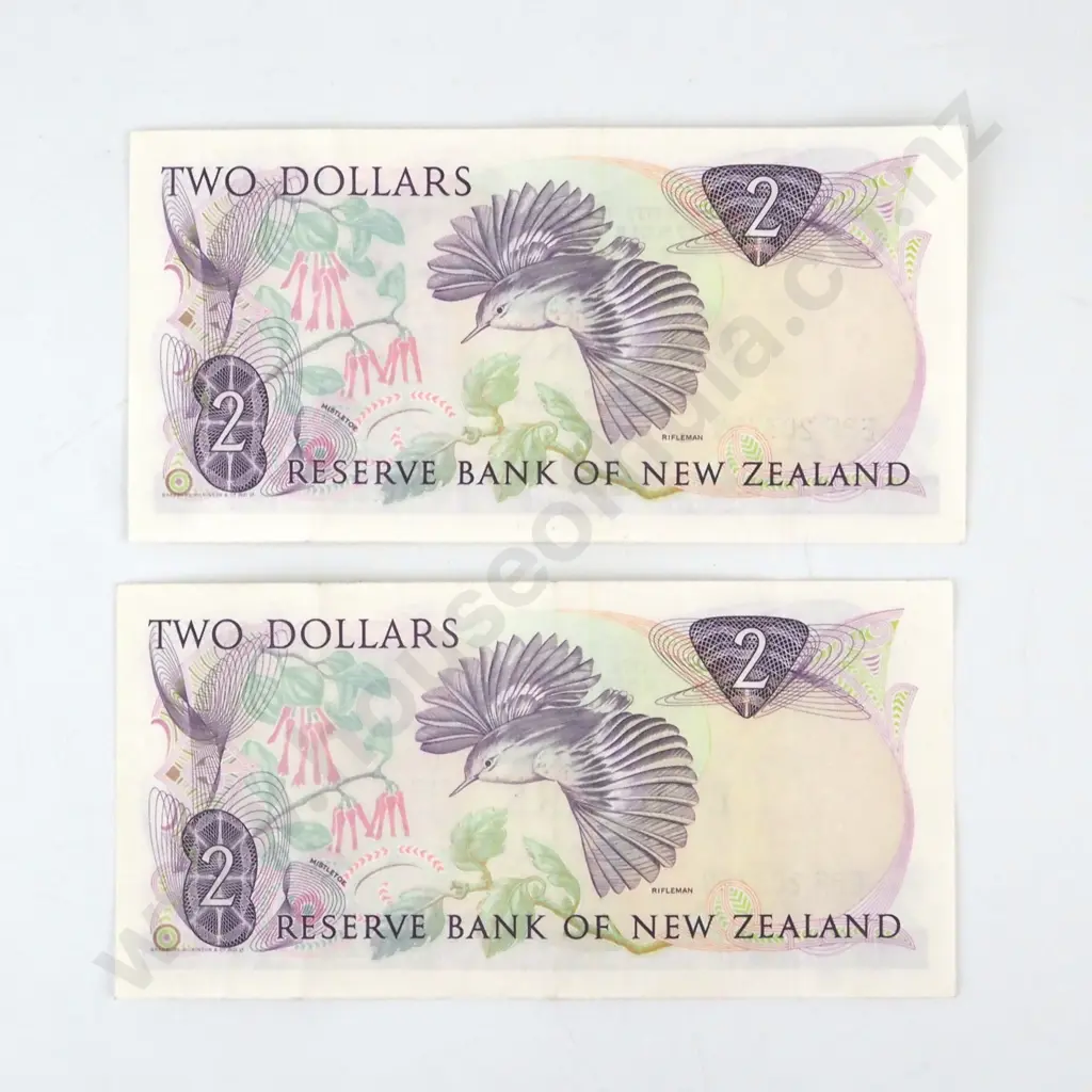 Consecutive New Zealand Two Dollar Brash Banknotes  Image 1++
