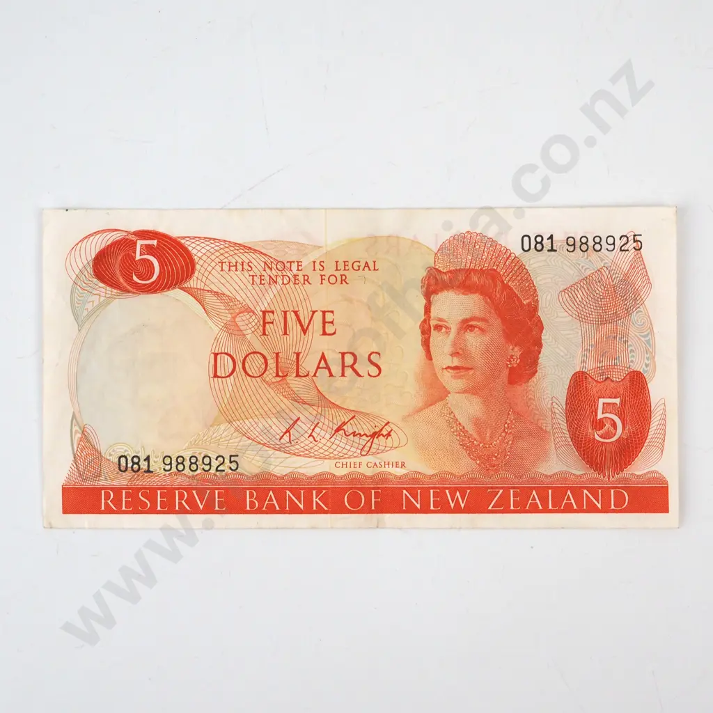 New Zealand Knight Five Dollar Banknote  Image 1++