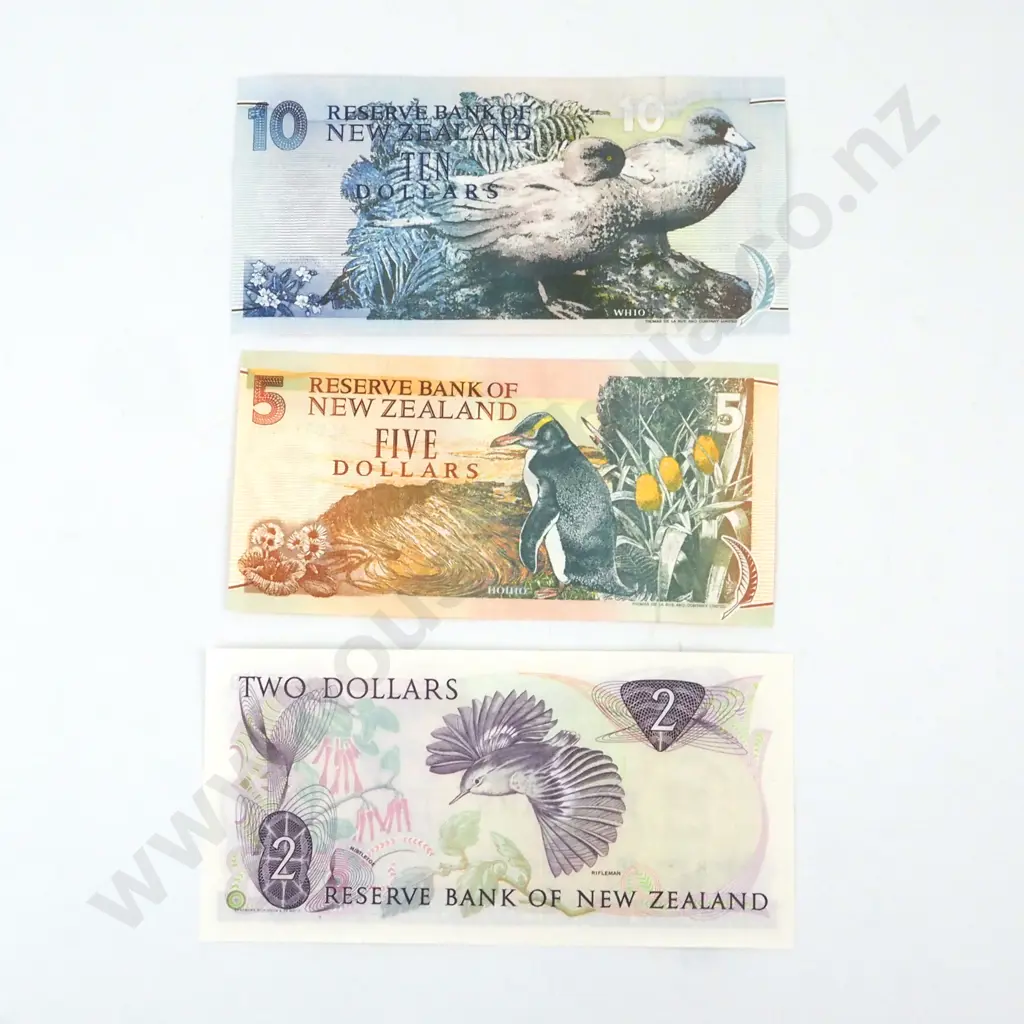 New Zealand 2/5/10 Banknotes AUNC  Image 1++