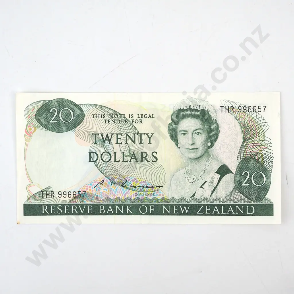 New Zealand Twenty Dollar Russell Banknote  Image 1++
