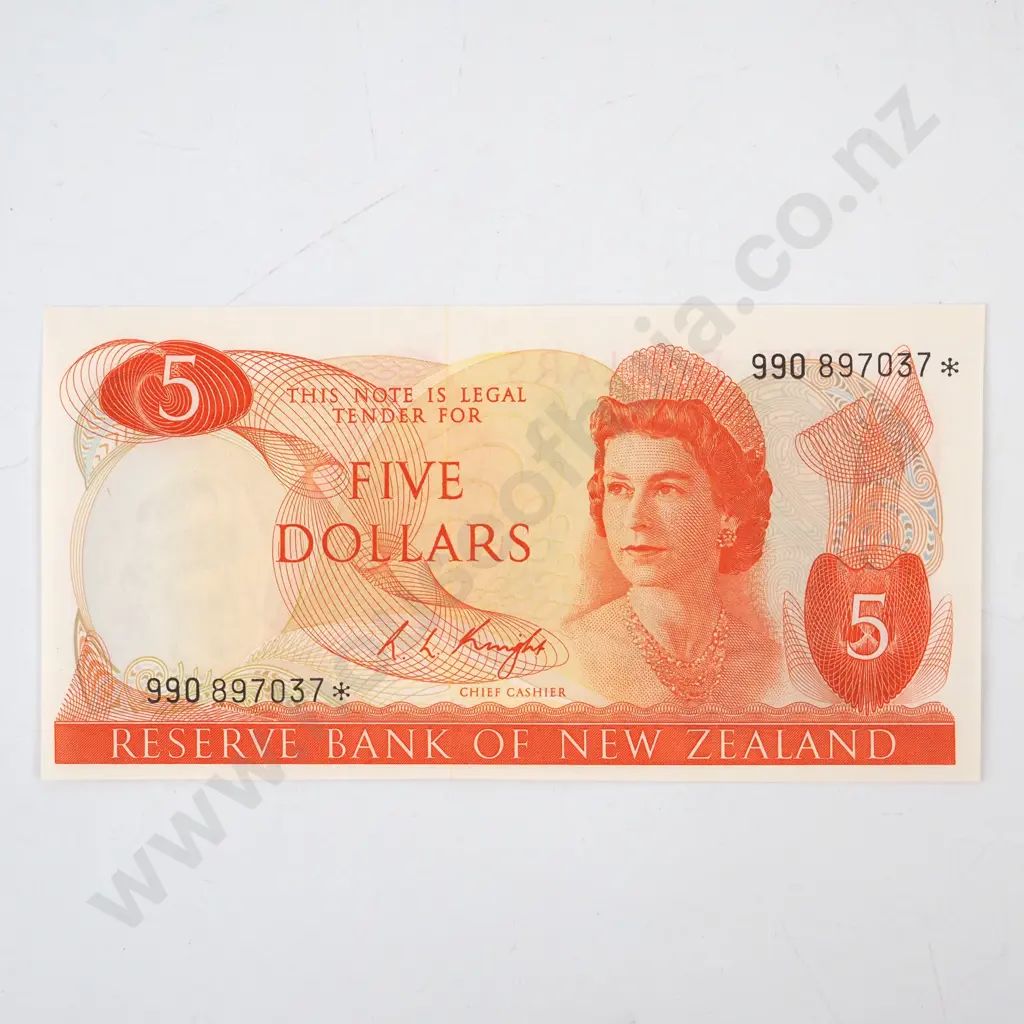 New Zealand Five Dollar Knight Star Banknote UNC  Image 1++