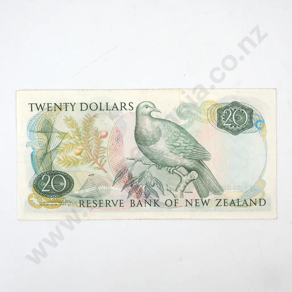 New Zealand Twenty Dollar Hardie Star Banknote  Image 1++