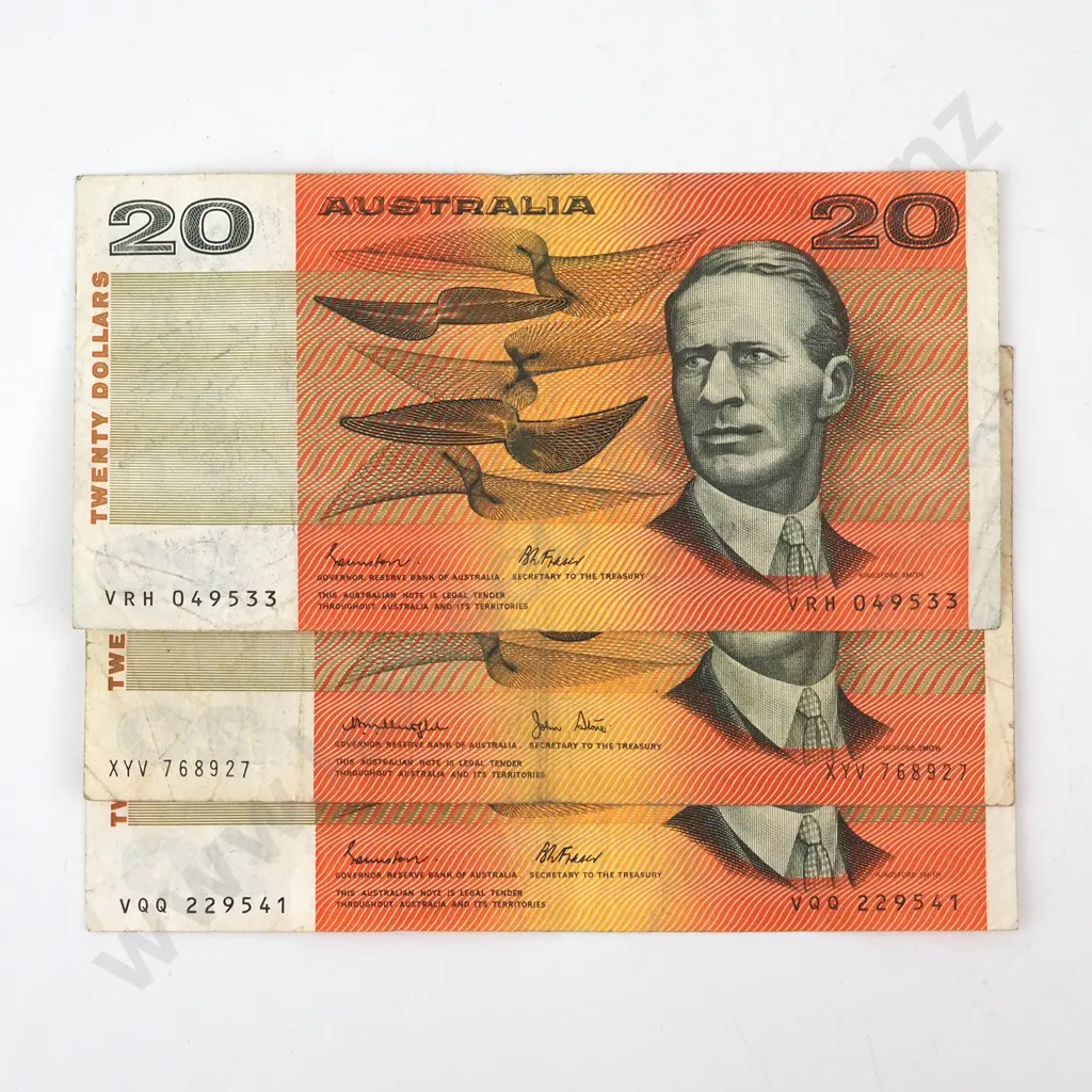 Three Australia Twenty Dollar Banknotes  Image 1++