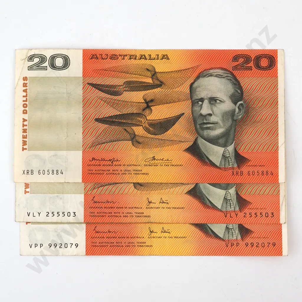 Three Australia Twenty Dollar Banknotes  Image 1++