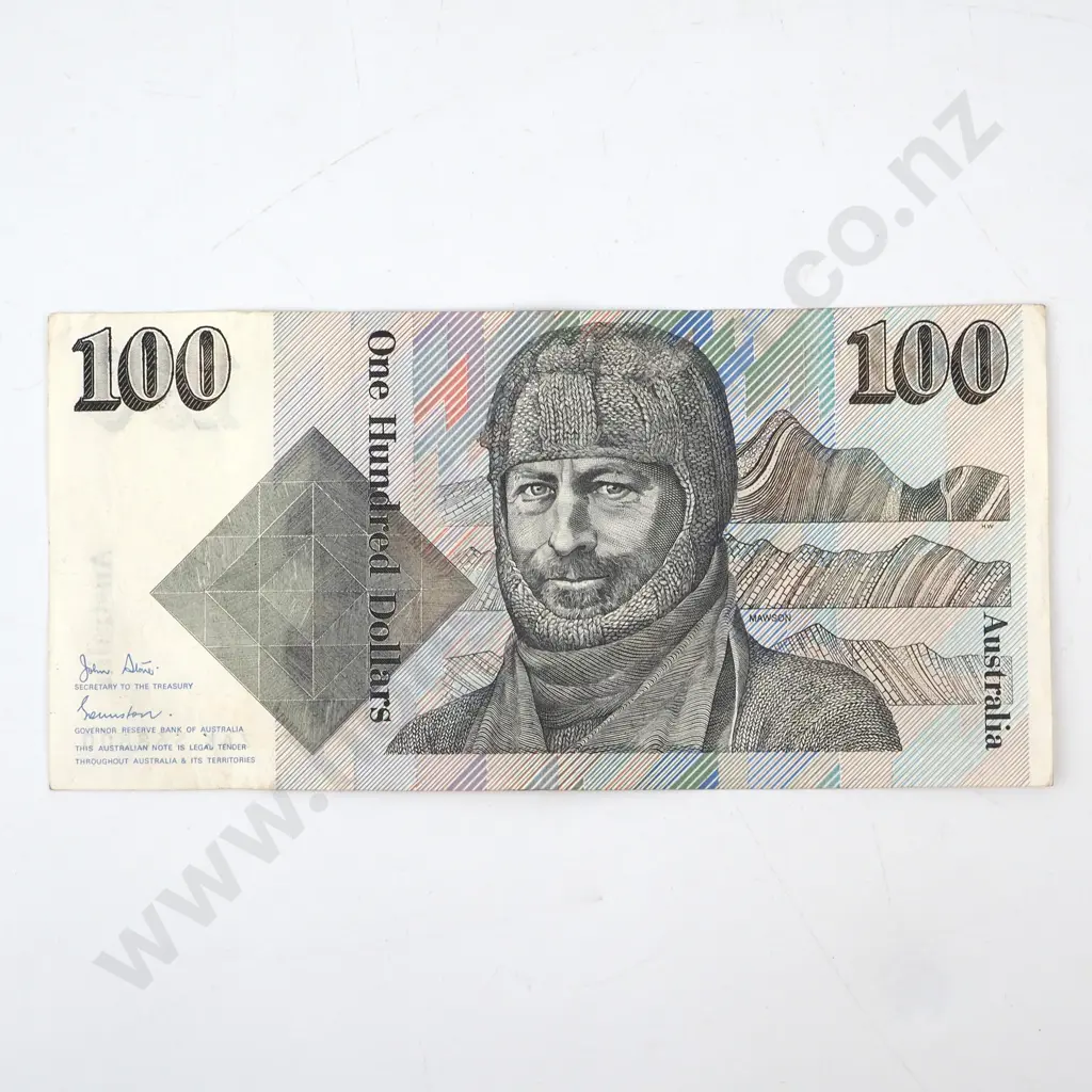 Australia One Hundred Dollar Banknote  Image 1++