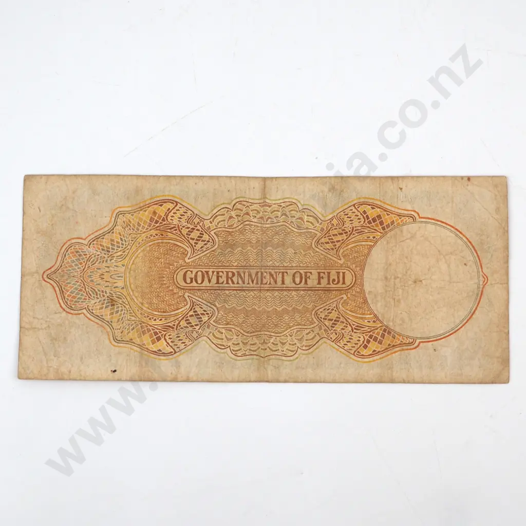 1943 Fiji Five Shilling Banknote  Image 1++