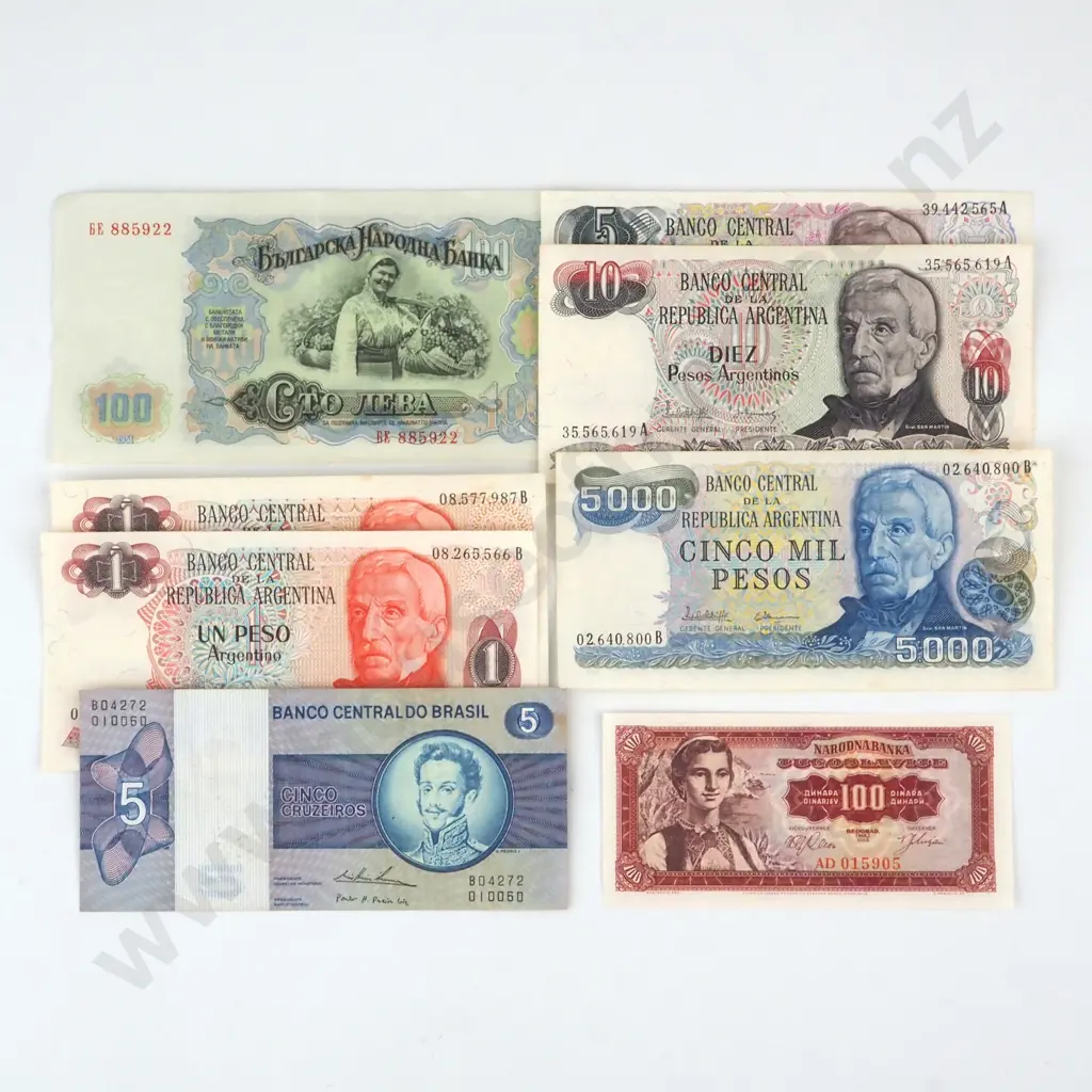 Assorted Lot of International Banknotes  Image 1++