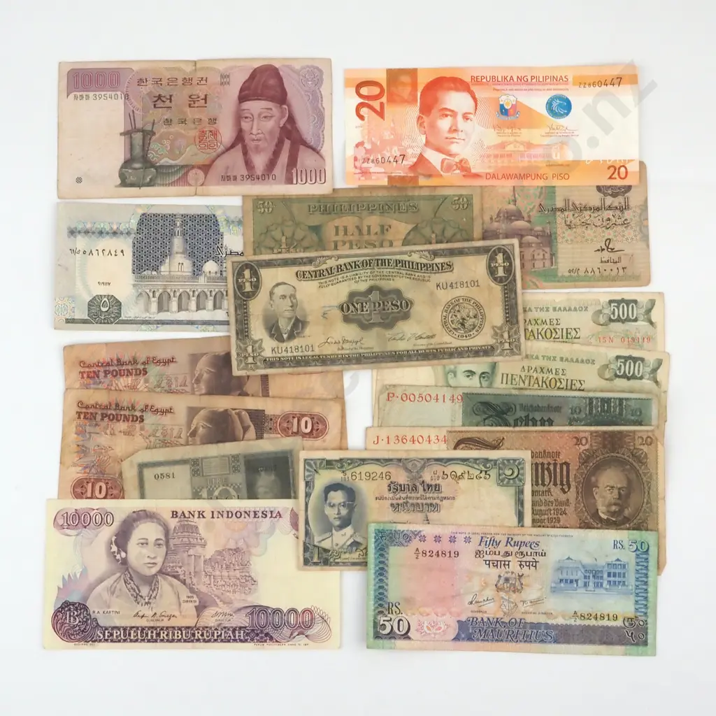 Assorted Lot of International Banknotes  Image 1++