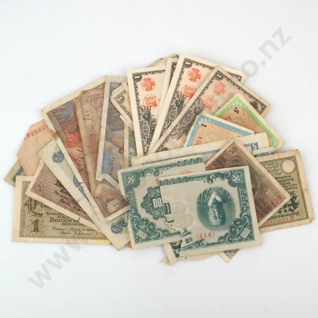 Assorted Banknotes incl Asia & WW2 Italian Currency  Image 1++