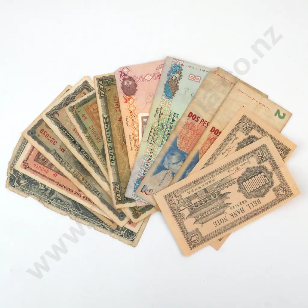 Assorted Lot of International Banknotes  Image 1++