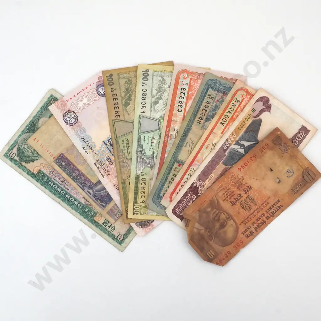 Assorted Lot of International Banknotes  Image 1++
