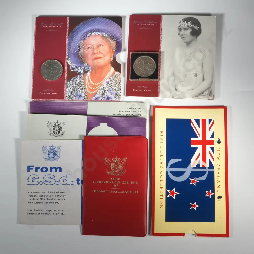 Assorted Lot of Mainly New Zealand Uncirculated Coin Packs  Image 1++