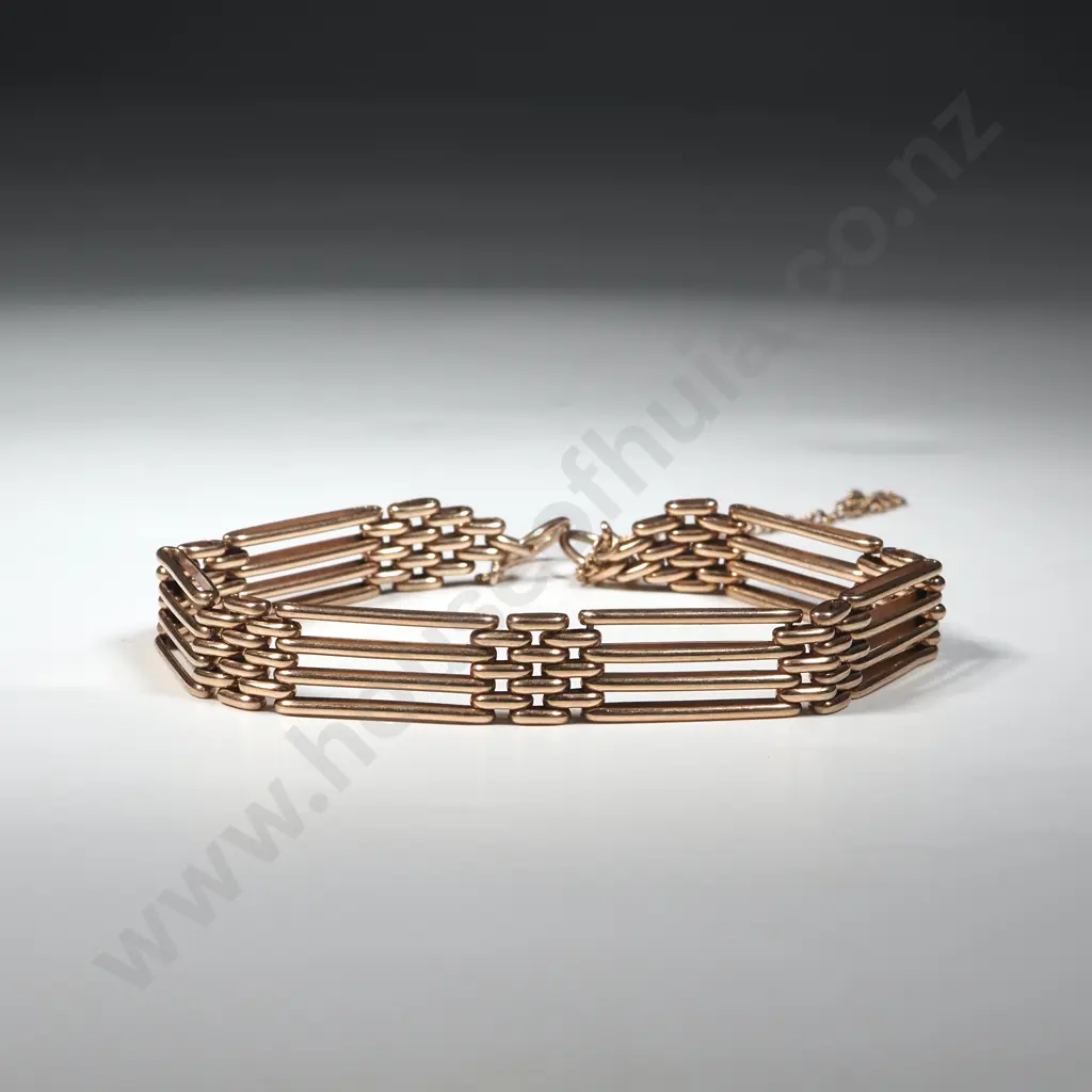 9ct Gold Gate Bracelet Image 1++