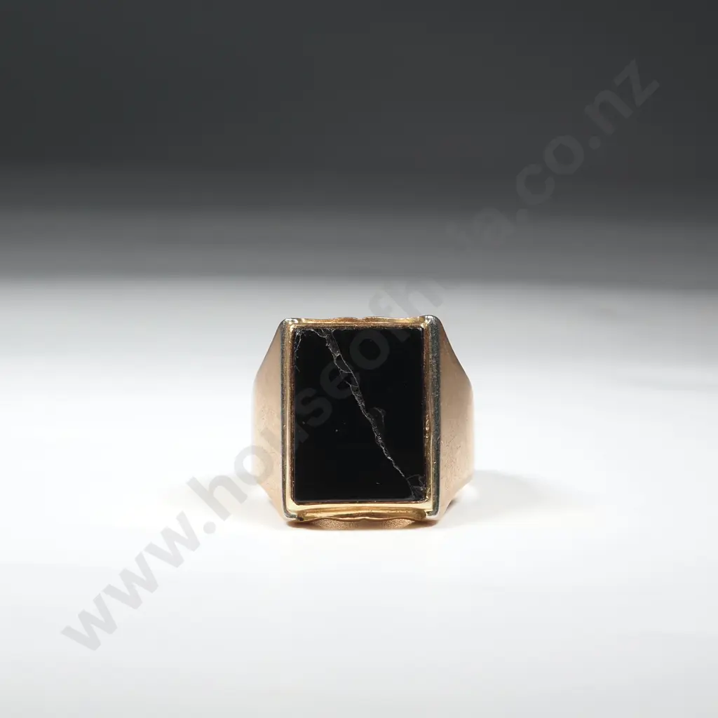 18ct Gold Onyx Ring A/F Image 1++