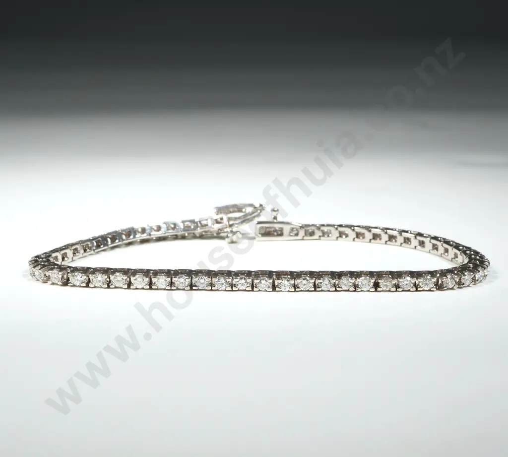 Exceptional 14ct White Gold Diamond Tennis Bracelet Valued at $9890 Image 1++