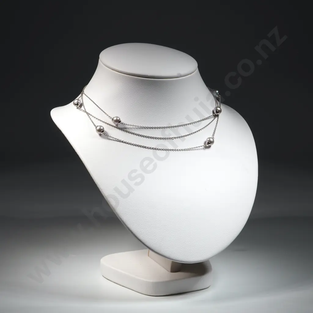 18ct White Gold Cultured Pearl Necklace Valued at $3,300.00 Image 1++