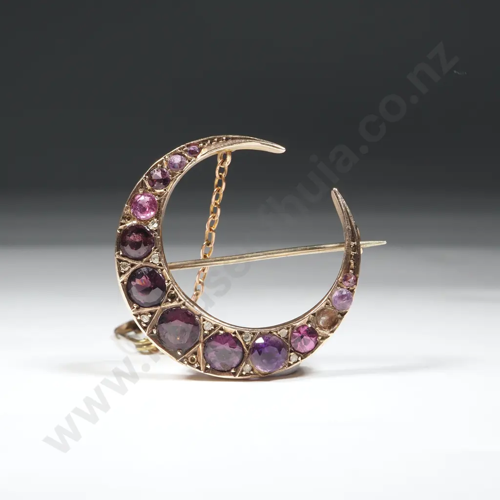 9ct Gold Amethyst Halfmoon Brooch w English Hallmarks Image 1++