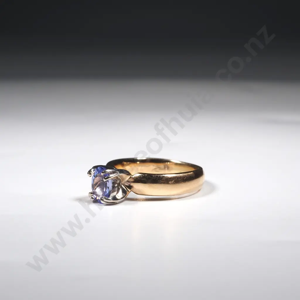 14ct Gold Tanzanite Ring Valued at $3,170.00 Image 1++