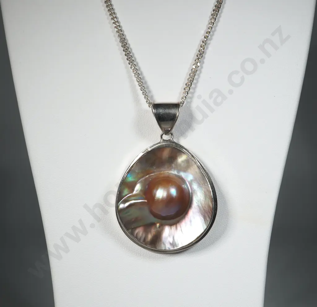 Sterling Silver & Mabe Blister Pearl In The Shell Pendant with Flat Link Chain Image 1++