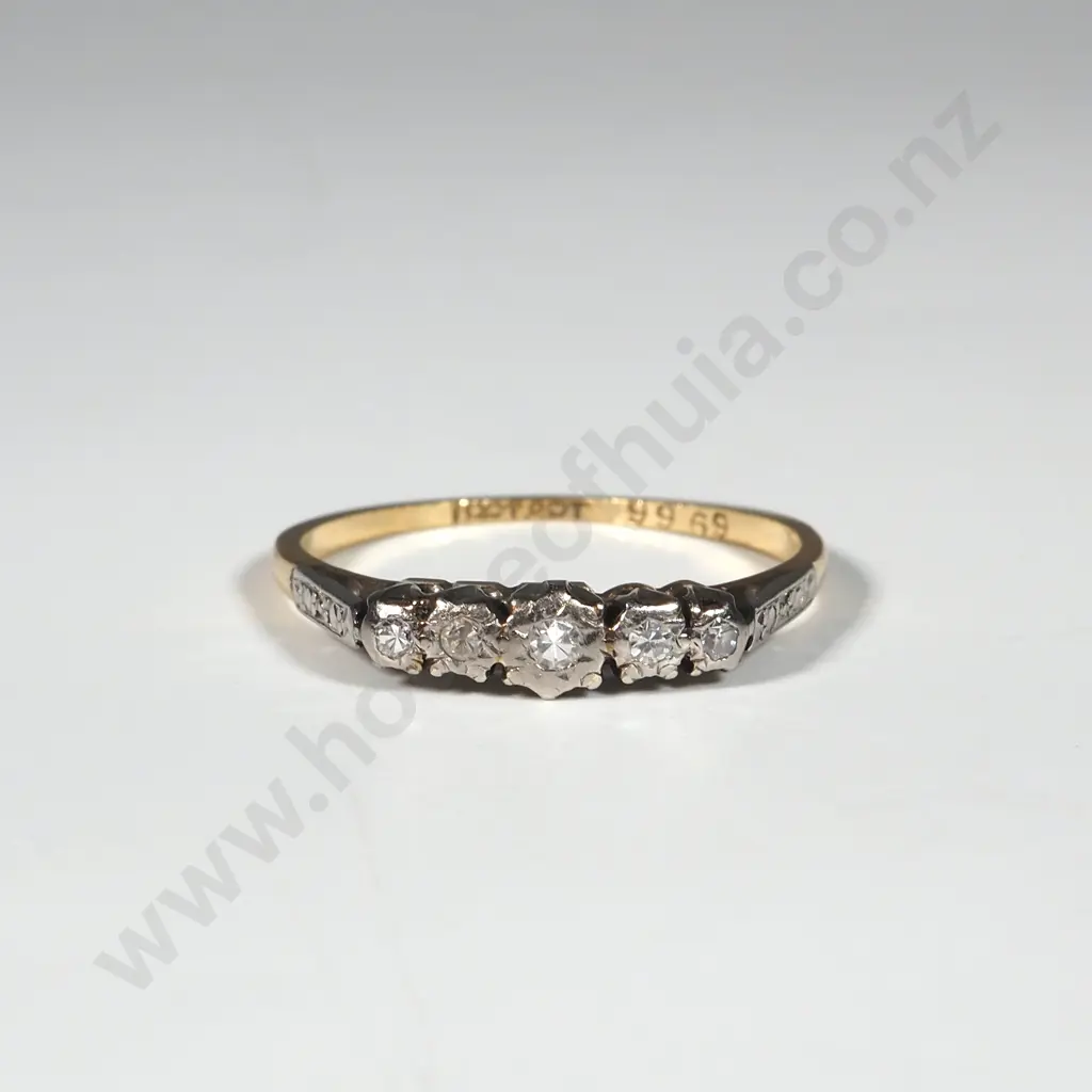 18ct Gold Five Diamond Ring Image 1++