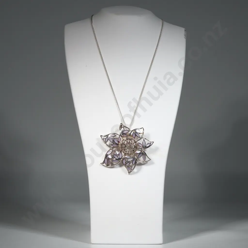 Sterling Silver Enamel & White Stone Leaf Shaped Pendant on Chain Image 1++