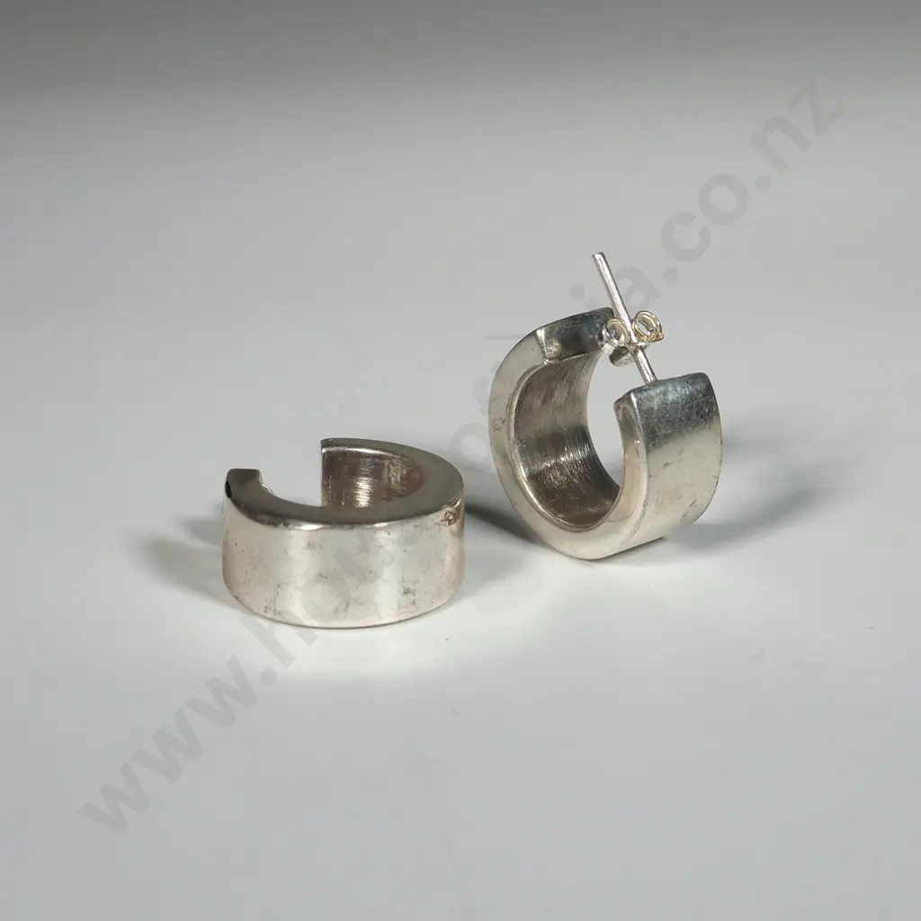 Pair Of Sterling Silver Wide Band Hoop Earrings w Butterflies Image 1++