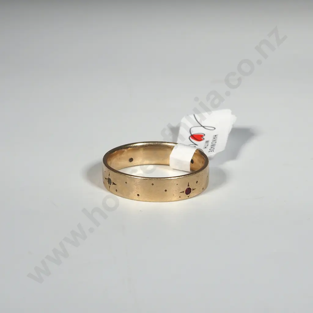 9ct Gold Wedding Band w Three Studded Gems Image 1++