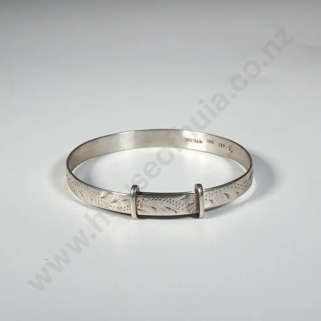 Sterling Silver Child's Expanding Bracelet with Engraved Decoration Image 1++