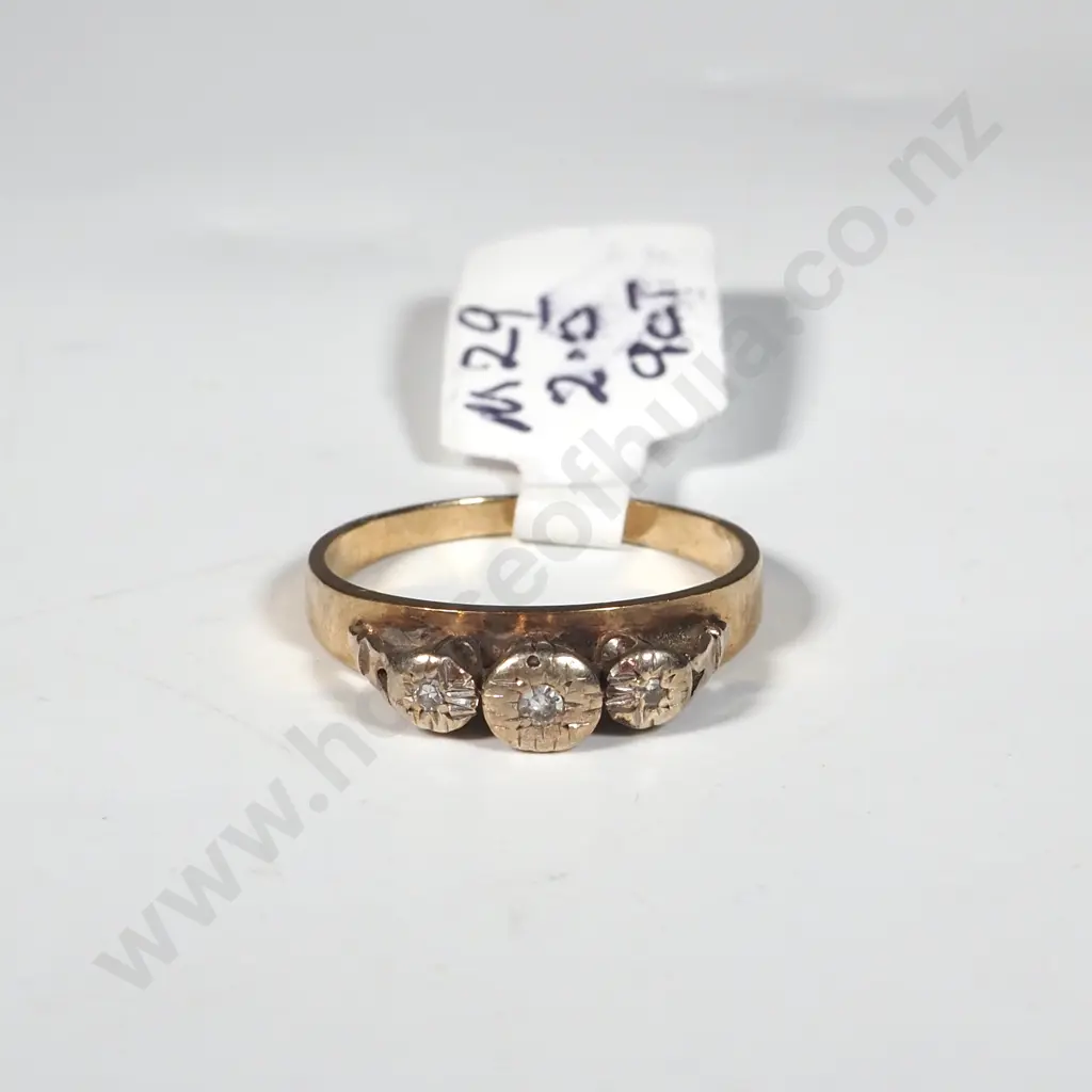 9ct Gold Three Diamond Ring Image 1++
