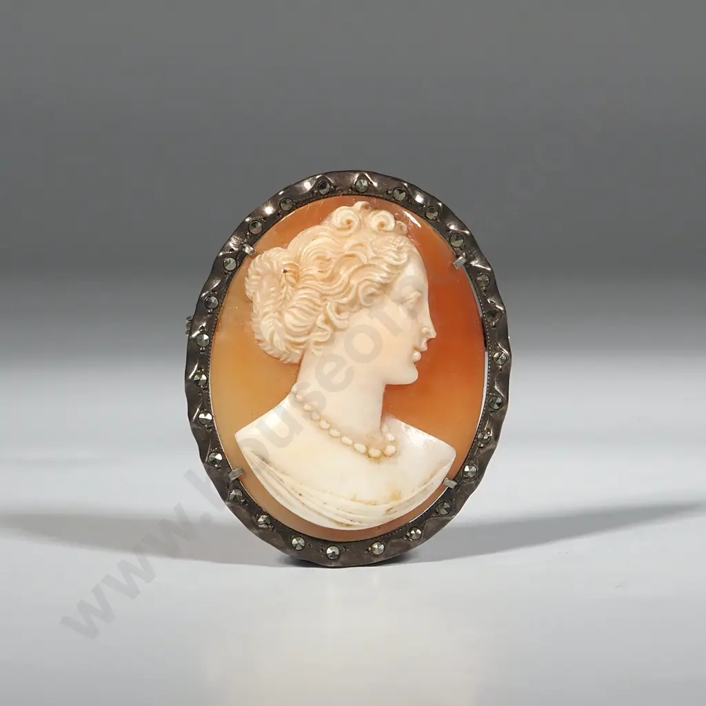 800 Silver Marcasite Cameo Brooch Image 1++
