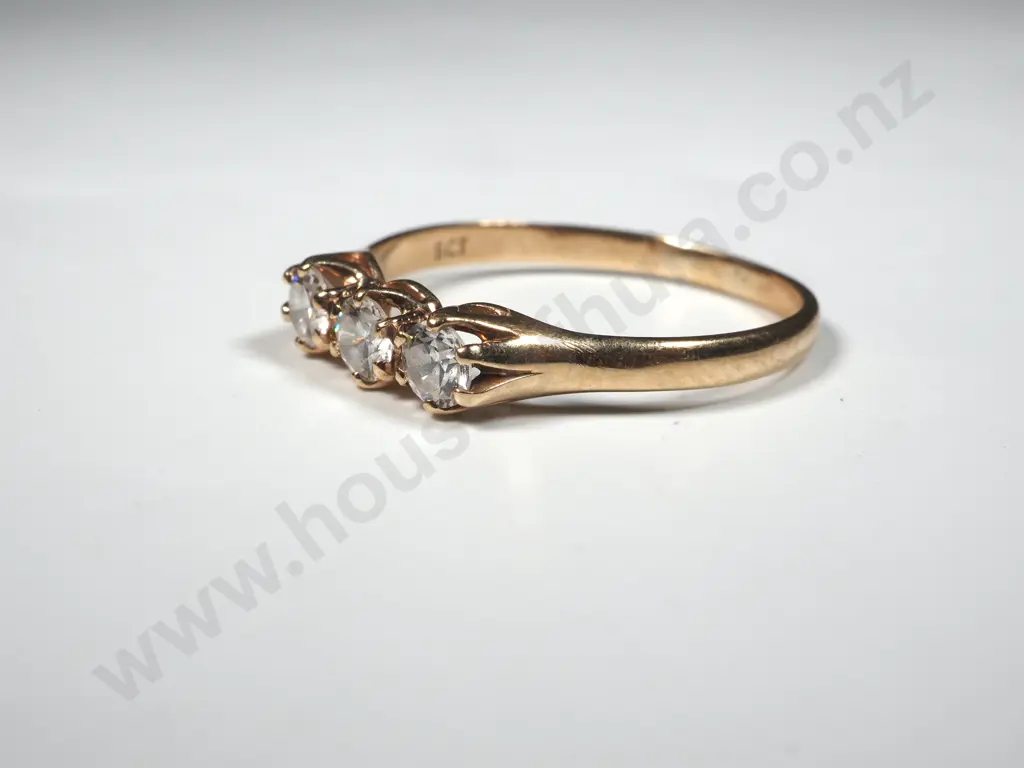 9ct Gold & Gem Ring Image 1++