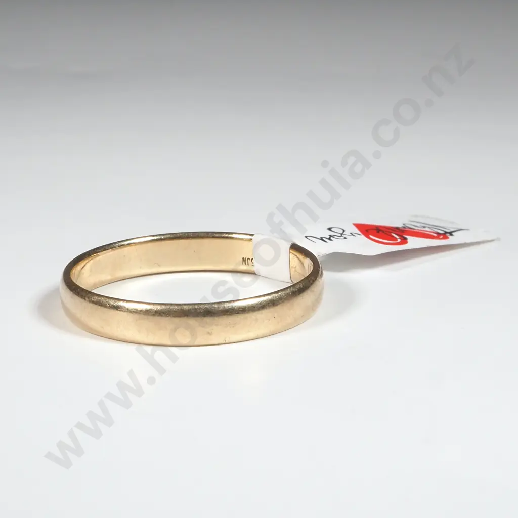 9ct Gold Wedding Band Image 1++