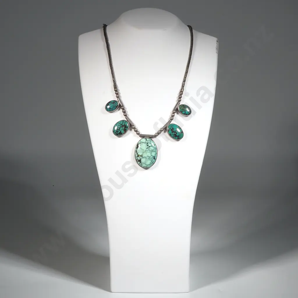 Vintage Sterling Silver & Turquoise Choker Pendant with Graduated Oval Turquoise On A Ball & Bar Chain Image 1++