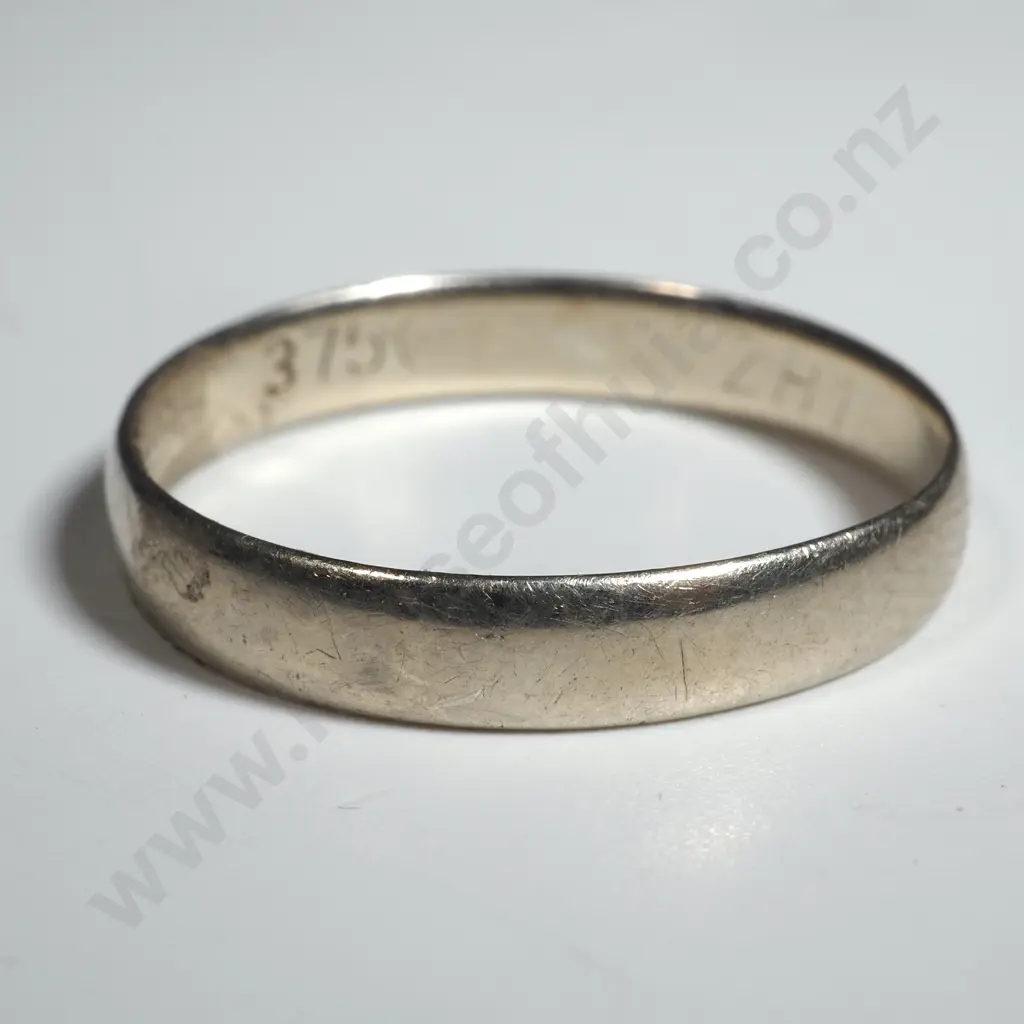 9ct White Gold Wedding Band Image 1++