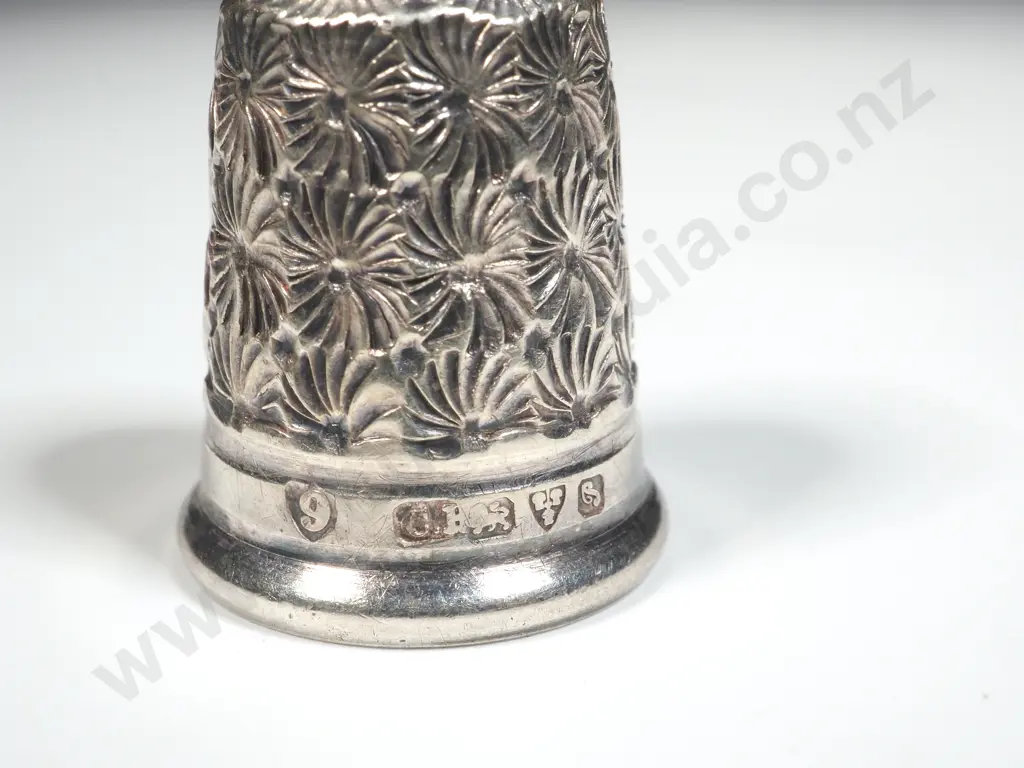 Sterling Silver Thimble Image 1++